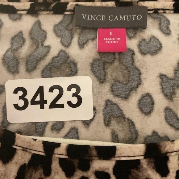 Vince Camuto Leopard Print Blouse size L‎ - Picture 3 of 5